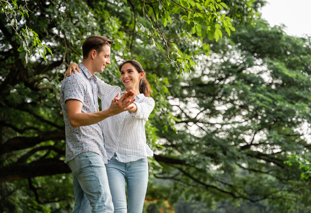 毎日一緒にお風呂？！仲良し夫婦の「ナチュラルなイチャイチャ術」がすごい