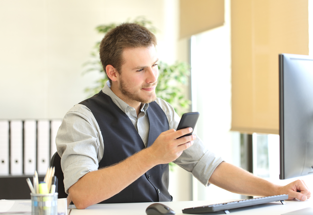 弄ばれてるだけかも…「遊びがちな男性」が送る【思わせぶりLINE】4つ