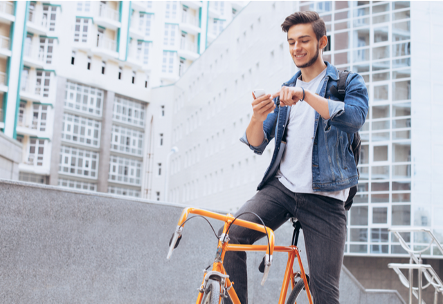 あなたはどう？会話が続きやすい【男性とのLINEのペース】って？