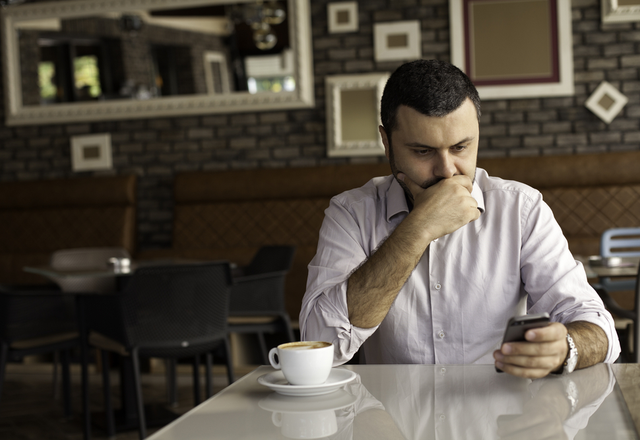 「返信するのめんどくさい！」男性が【返答に困るLINE】4つ