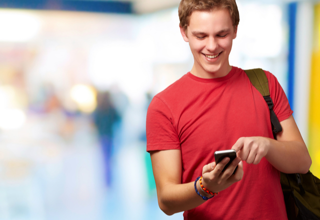 「もう好きかも♡」男性が“すぐに返信したくなるLINE”って…？