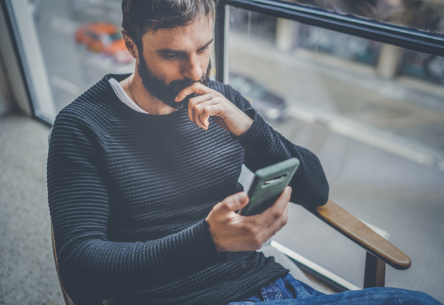 あちゃ～。周りから浮いてしまいがちな「空気が読めない人のLINE」とは