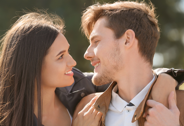 絶滅したのかと思ってた…！女性を落とすには「肉食系」になるのが鍵？！