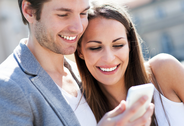 マンネリ化してもよさそうなのに“ずっと仲良しな夫婦”のLINEの共通点