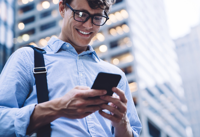 ずーっとしていたいな！男性が「相性いいな♡」と感じる“女性からのLINE“4つ