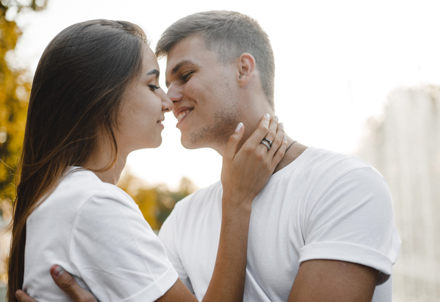 もっとくっつきたいな～！男性がキュンする「イチャイチャ」とは