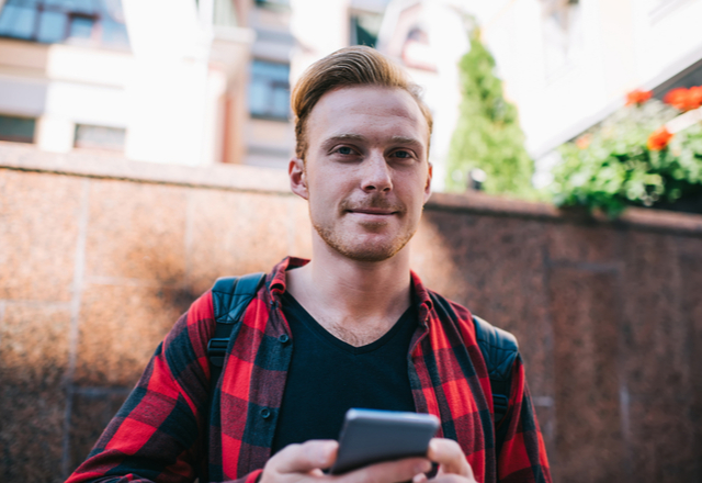 【女性必見】意中の彼との距離が縮まる“LINEテク”4つ