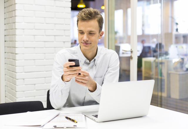 「ちょっと待って、今のって…？」男性が悶える「LINEでのこっそり好きアピ」