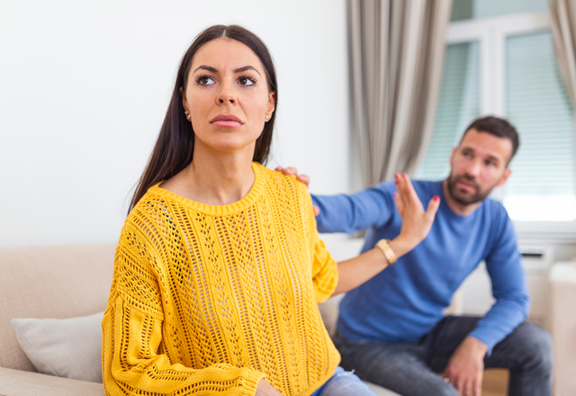 不機嫌には理由があります！妻を怒らせる【夫の何気ない言動】4つ