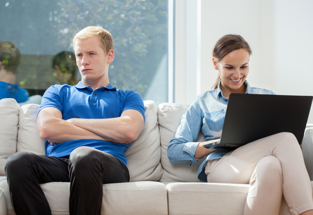 「やめて欲しかった…」夫が実はショックを受けている“妻の行動”って…？