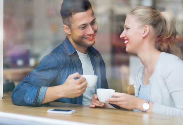 「好きだからだよ。」男性が口にせずとも態度に出している【本命サイン】