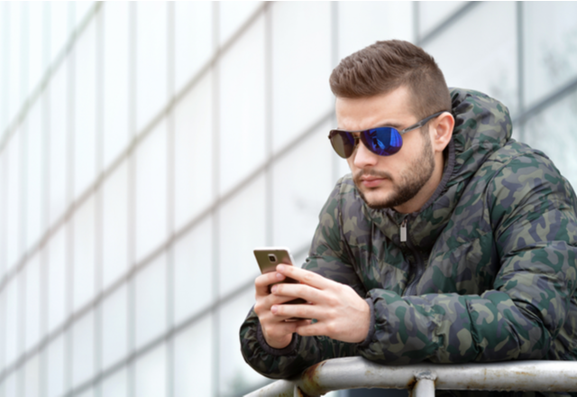 「遊ばれてないよね…？」LINEの返答で分かる【彼のチャラ男度】チェック