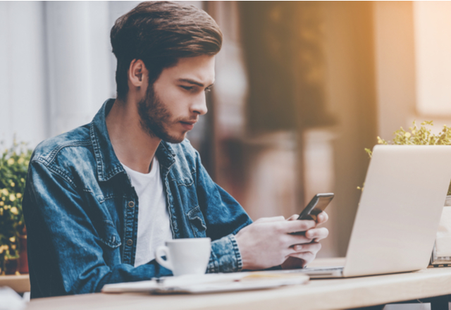 もうときめかない…。別れのきっかけになりがちな“無神経LINE”とは