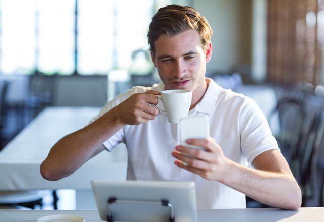 ここがポイント！意中の彼にあえて「好き」と気づかせる“アピールLINE”とは