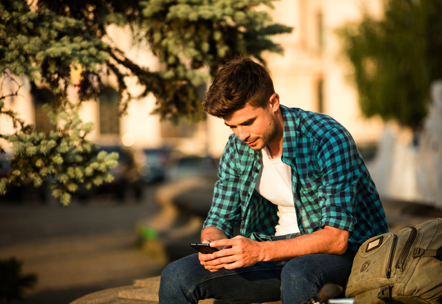 仕事にも通ずる？！LINEで“コミュ力高めな人がしないこと”とは