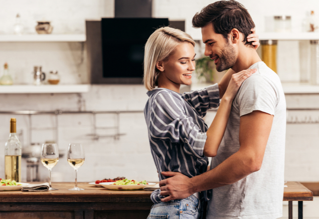 「良い子過ぎる…」彼氏が友達に自慢したくなっちゃう彼女の特徴4選！