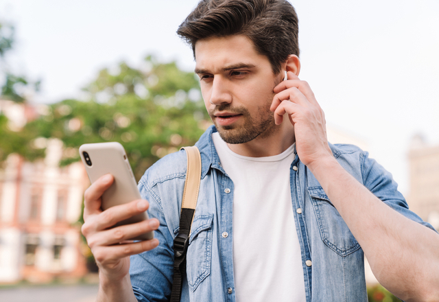 男性が“即レスしたくなるLINE・無視したくなるLINE”その大きな違いとは