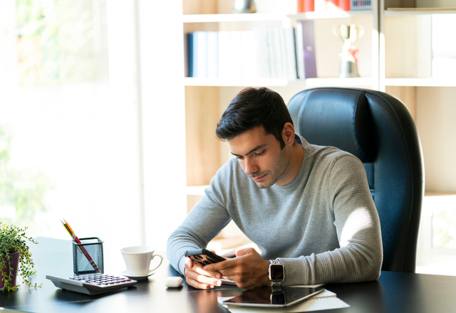 学生ノリ抜けてなさすぎ…社会人ならやめておきたい【LINEの使い方】とは