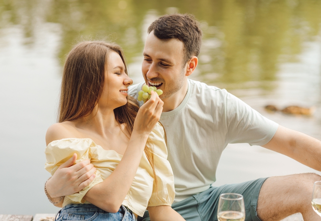 結婚してください…！多くの男性が思う「ずっと隣にいてほしい女性」とは？