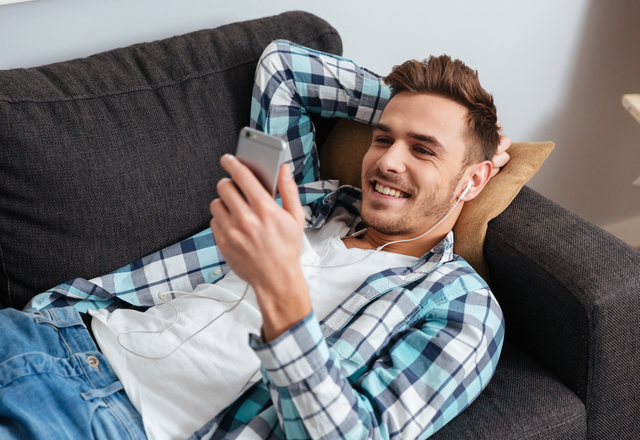 「こんな子だったんだ♡」「さらに惚れた」“LINEで狙うギャップ萌え”とは