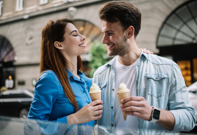 「このフタ開かなーい！」男性が思わずキュンとする女性の行動