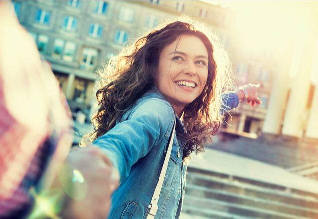 少しの意識でモテモテに！常に“恋人を絶やさない”女性の特徴って？？