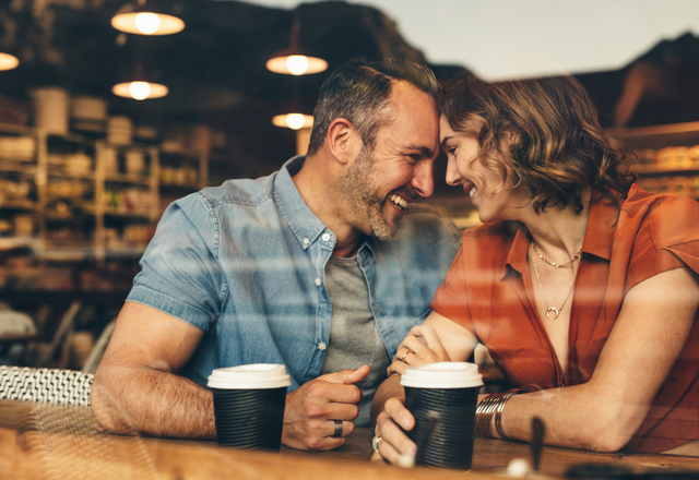 「俺の彼女可愛いでしょ！」男性が“友達に紹介したくなる彼女の特徴”とは