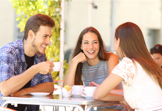 「イイ彼氏」でいるために！“彼女の友達に会う時気をつけたいポイント”4つ