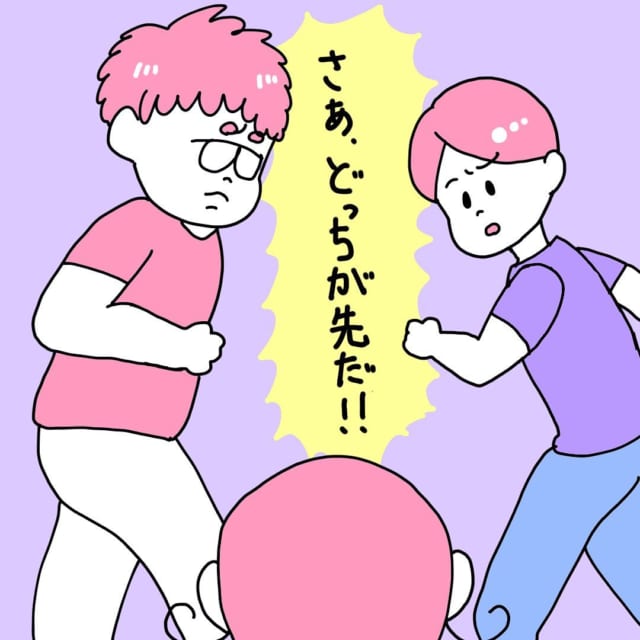 そっちかい！（笑）「どっちが先に名前を呼ばれるか」父母の戦いを制したのは…？！【ももちゃん（1歳）のほっこり笑える日常の話】
