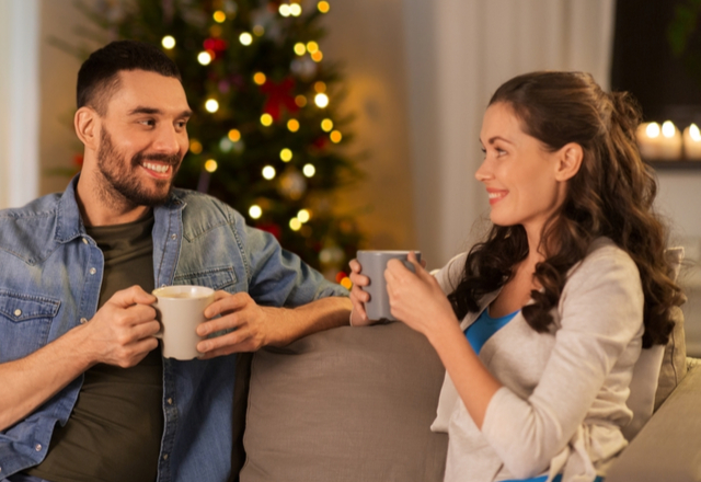 「好きだから冷たくしちゃう」シャイな女性がついしてしまう“脈アリな塩対応”