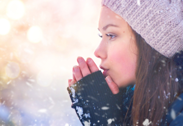 使いこなせばモテ期到来！？“冬”だからこそ使える【あざとテクニック】4つ