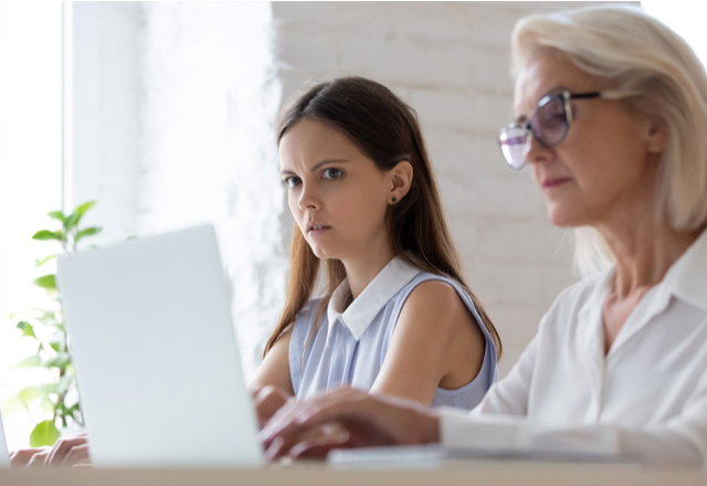 「私は貰えない」「羨ましい」同僚が“後輩の報酬金”をもらっていた…＜衝撃すぎる金銭トラブルSP＞