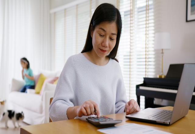 【ガス代＆交際費０円！？】5人家族・世帯年収は900万円…リアル”収支内訳”の実態を公開【みんなのお金事情】