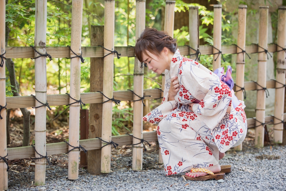 『借り物なのに（汗）』呉服店で浴衣をレンタルするも…→帯で圧迫され＜大変な事態＞に【整理体験談】