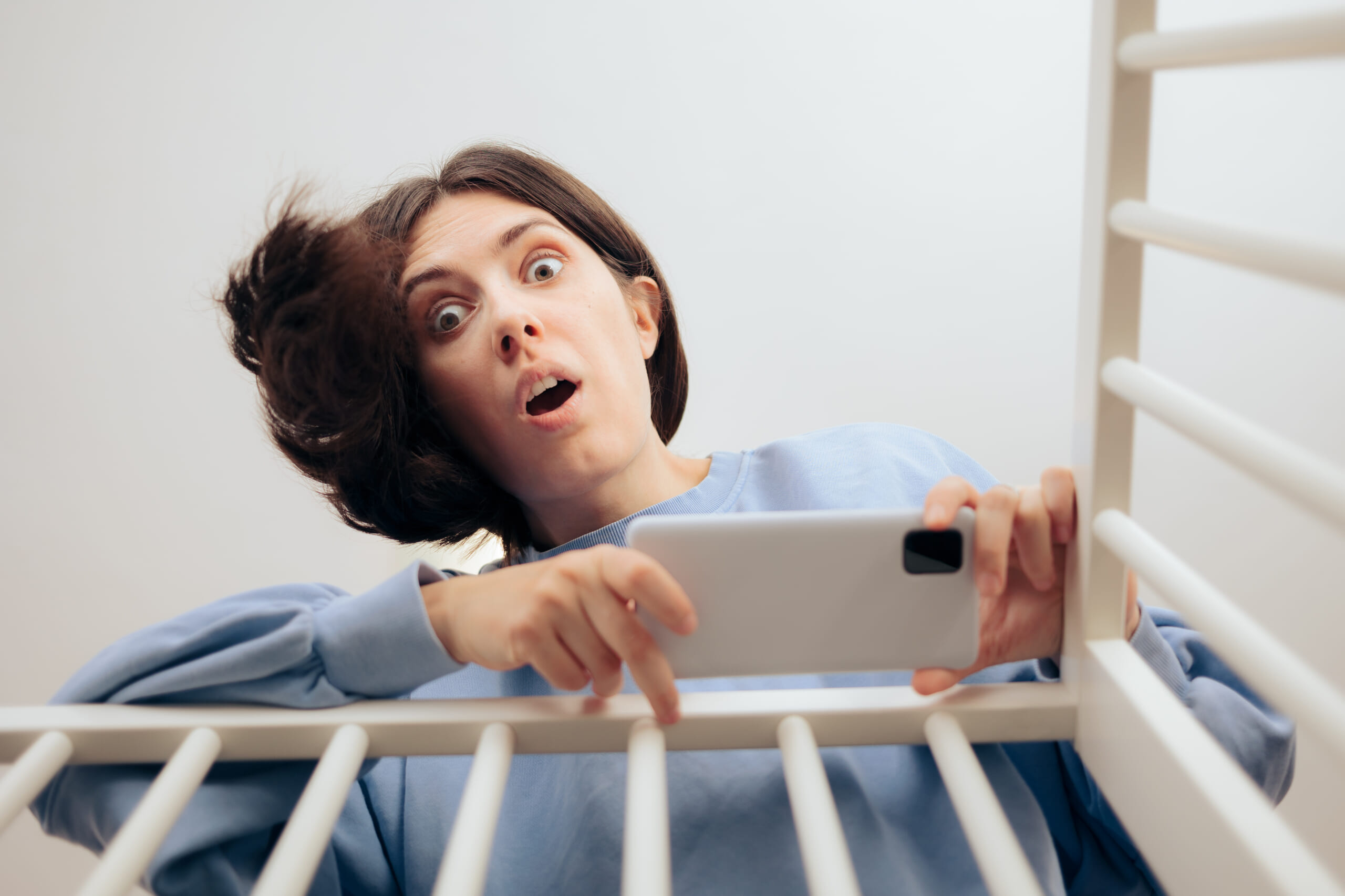 娘『ママー！見て！』母『ホラーかよ』赤くなった娘の顔に衝撃…読者「大人しいときほど怖い」「可愛いイタズラ」