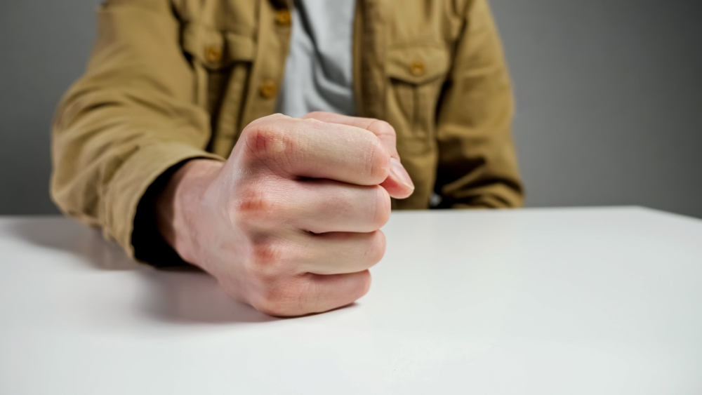 彼と一緒にお酒を飲んでいたら…→彼の【突飛な行動】に＜嫌な未来＞を見てしまった…！！