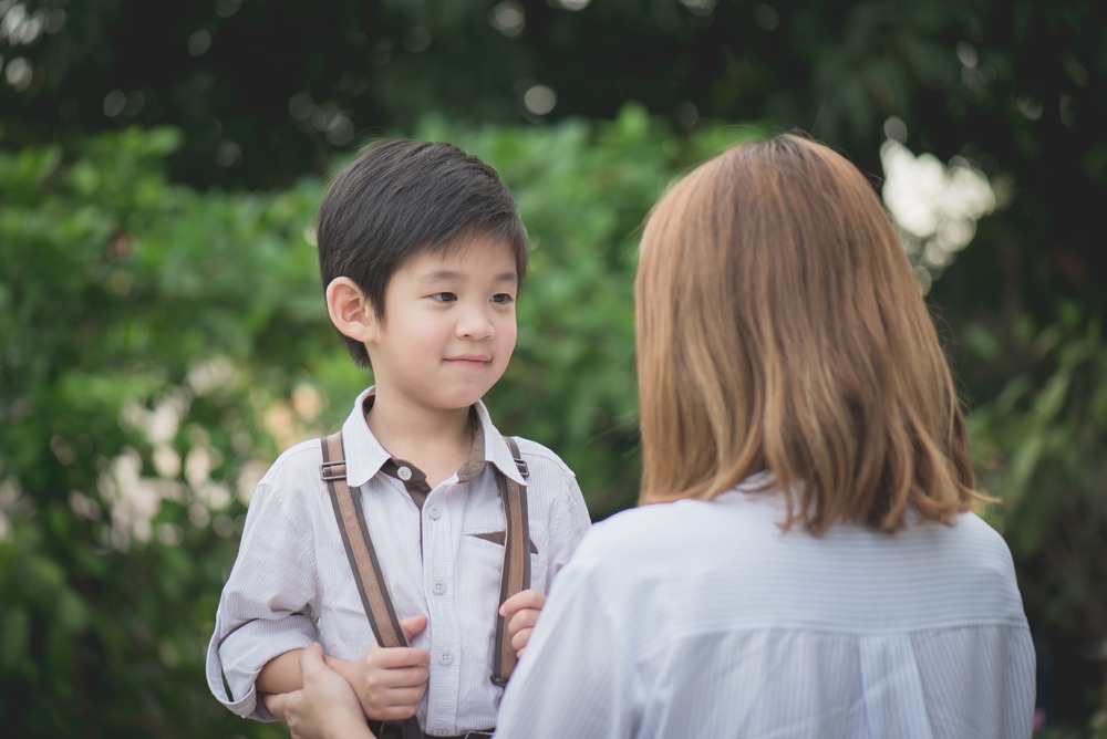 「痛い！」足を怪我してしまい…→そばに来た2歳の息子がかけてくれた【魔法の言葉】にホッコリ…