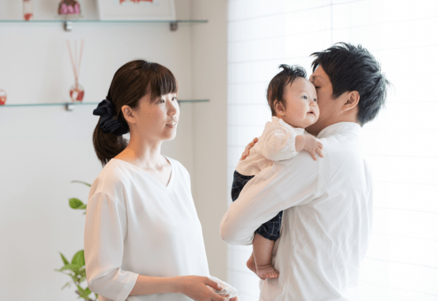 夫「子ども見てるからひと休みしな」妻「どうして？」理由を尋ねると…→予想外の本音に驚き！「たしかに」「優しさを感じた」