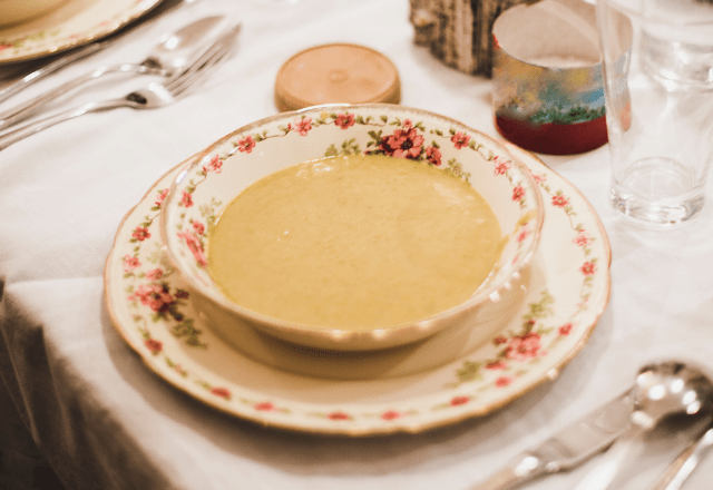 肉を避ける当時2歳の娘。すると、父の試行錯誤で”肉嫌い”を解決！その理由に「味だけではない」