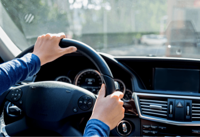 アメリカで運転していると…「曲がらないと！」一瞬パニックになった”日本との違い”とは