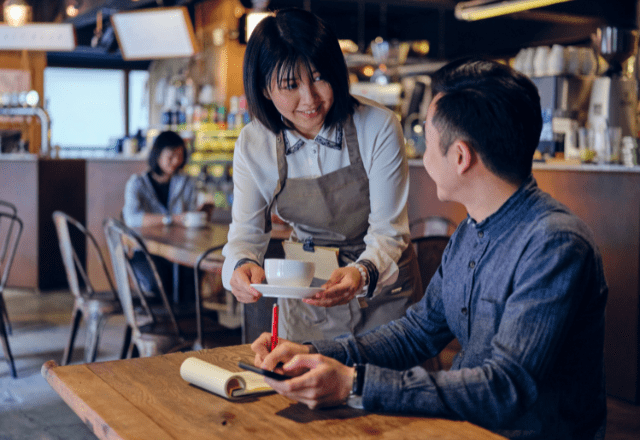 台湾の高級料理店で…「えっ！営業中に？」予想外な”文化の違い”に「日本人は頑張りすぎ」