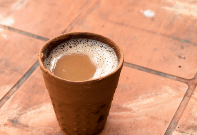 インドでチャイを注文すると…日本人「うそやん」→店員の”衝撃の発言”に「ゴミになるんじゃ」「目からウロコ」